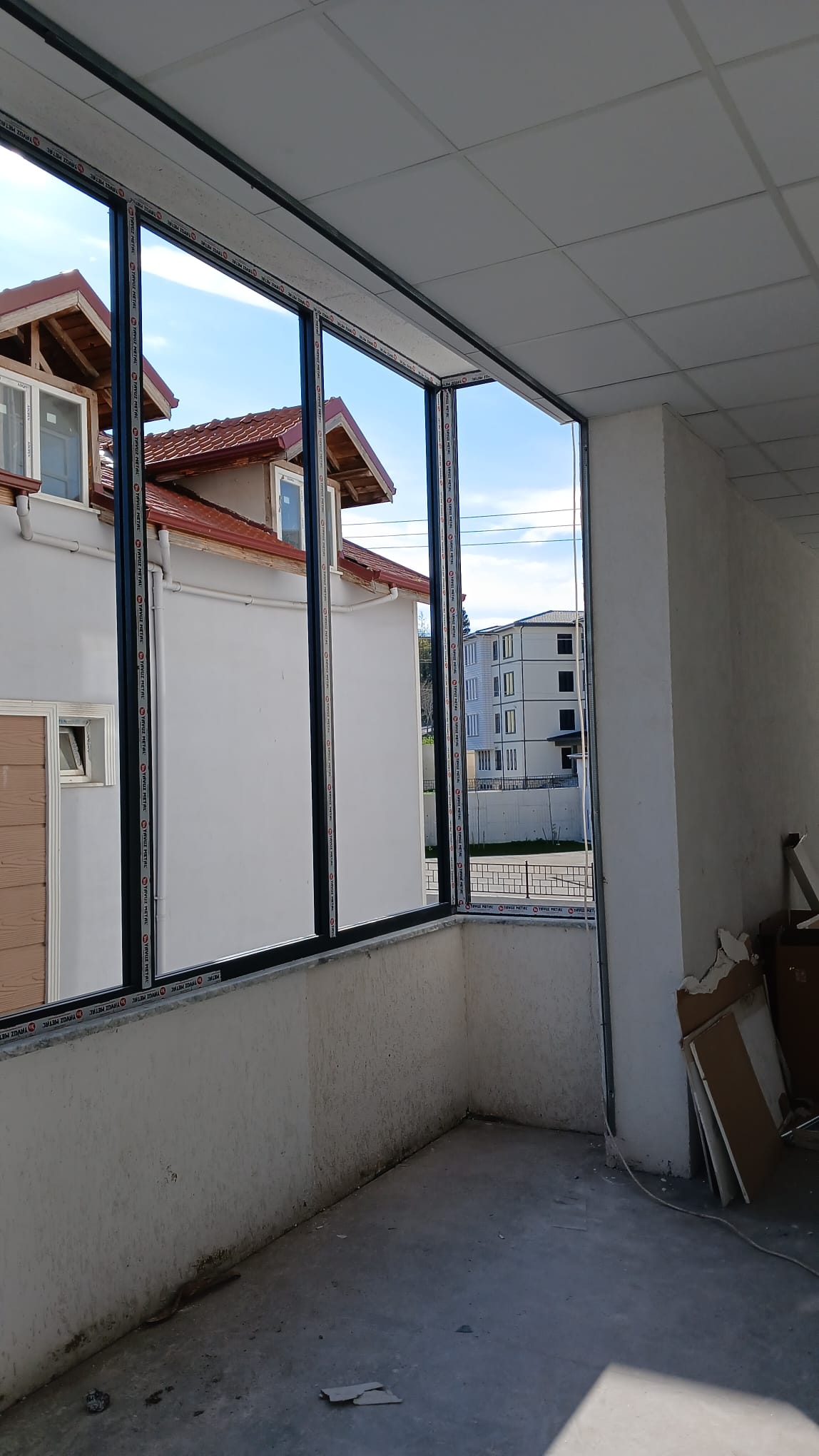 Geniş Açıklıklı Alüminyum Cam Balkon Kapatma