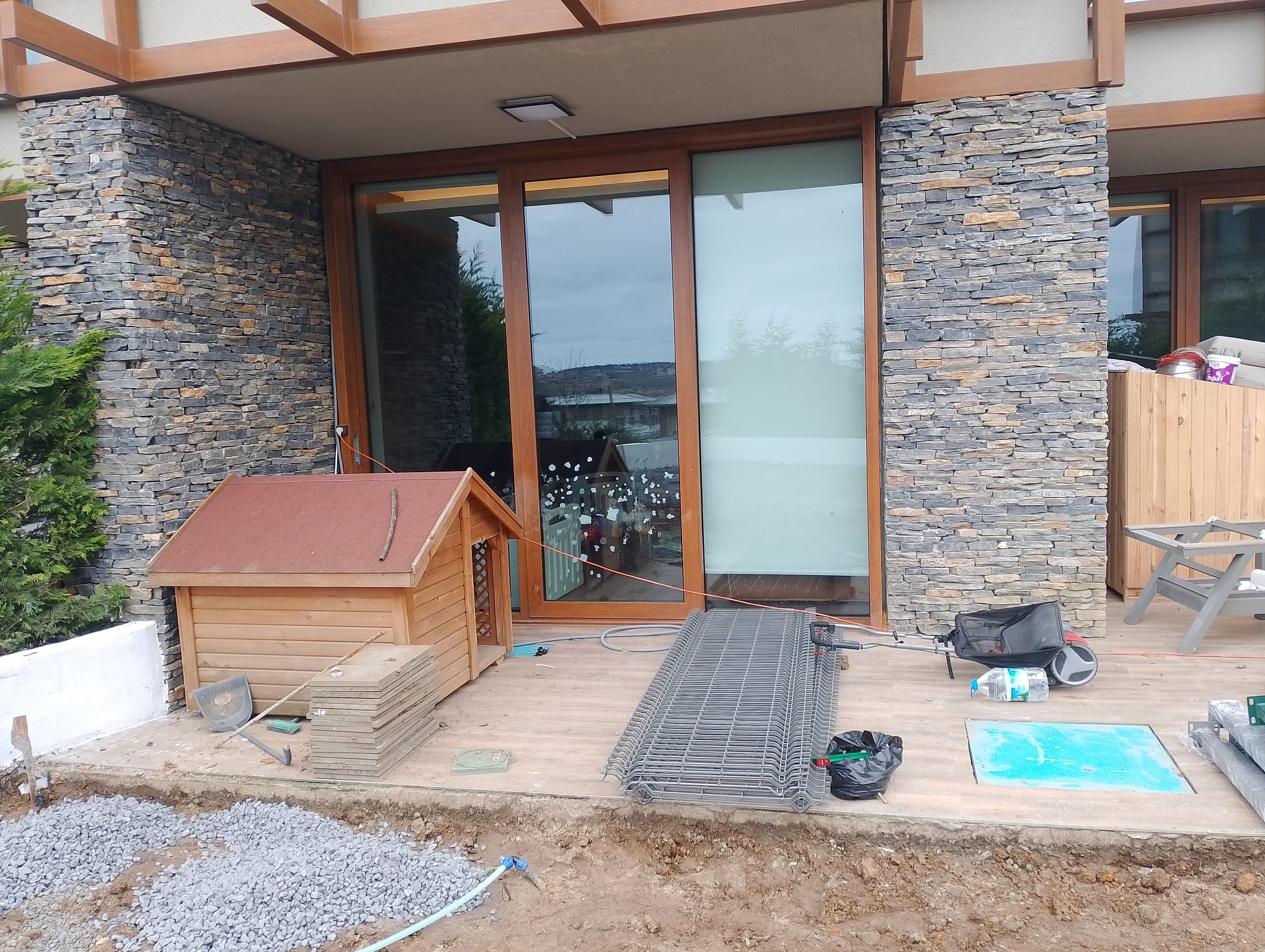 Çim Çit ve Panel Tel Örgü Güvenlik Sistemi