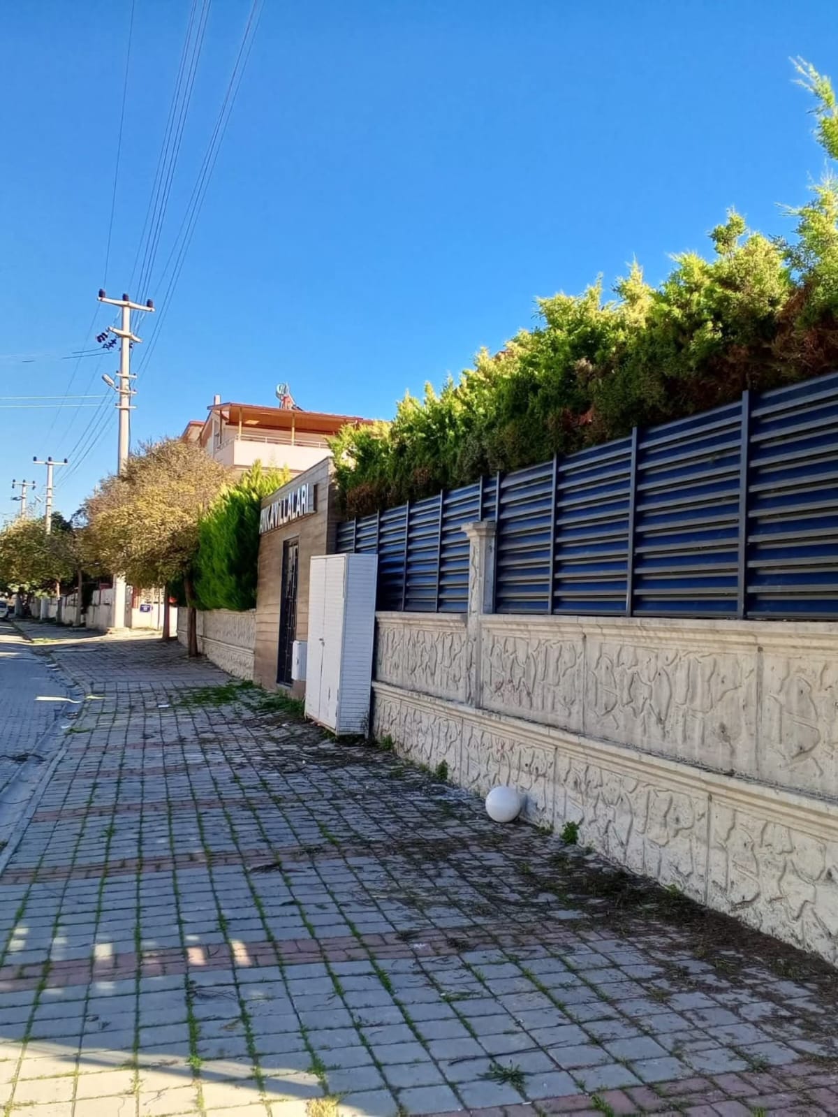 Anka Villaları Özel Yeşil Panel Çit Uygulaması